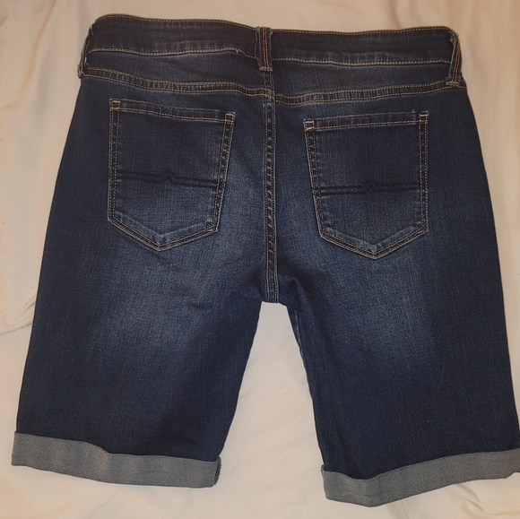 Arizona Bermuda Jean Shorts - Picture 2 of 3